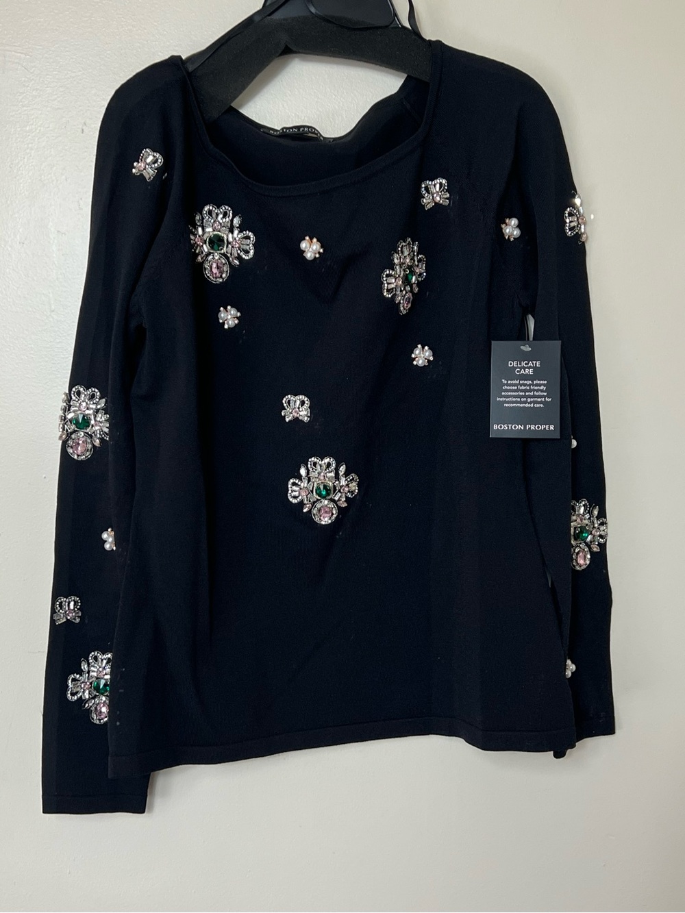 Boston Proper Black Jeweled Floral-Accent Long Sleeve Top. Size Medium. NWT
